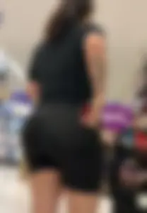 Candid extra thick Latina milf with a fat ass in spandex