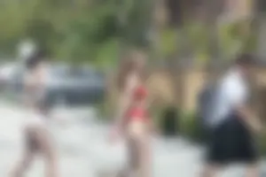 Deerfield Beach girls in bikinis