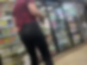 Quick blonde in black leggings