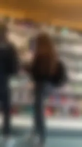 2 skinny teens in skintight jeans