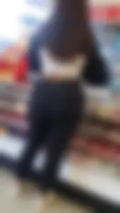 PAWG black leggings @ 7eleven