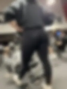 Thick booty working out at the gym in black leggings