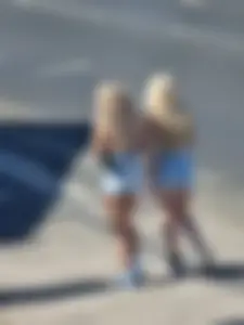 Two fit blondes