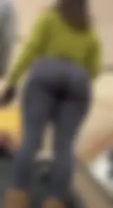 Phat ass on the escelator (OC)