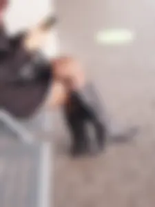 Candid girls in public showing nice legs and feet