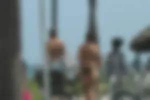 Candid Florida beach and bikini girls