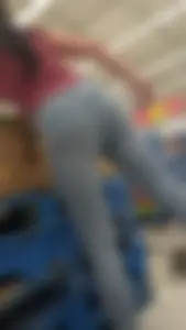 Tight beauty women with nice tits in blue jeans at walmart. OC