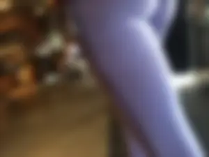 Starbucks milf sexy in light purple leggings with decent ass and mound