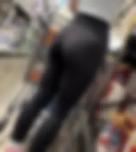 Bubble butt Latina