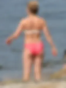 Bikini girls