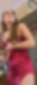 Hot t33n in long red dress. So amazing!