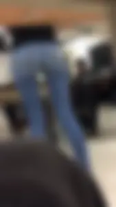 Hot teacher in skinny jeans pic