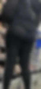 Nice ass w black on black see-thru VPL‼️