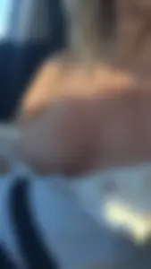 Braless wife showing her titties