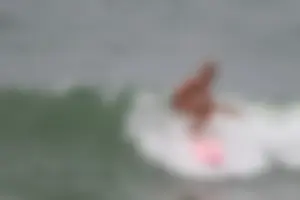 Candid surfing girls
