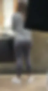 Stunning milf in Grey yoga pants / juicy ass