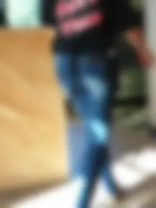 OK Ass in Tight Jeans Female Waiter Creepshot