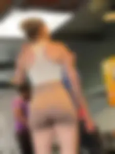 PAWG Baddie Blonde Best Ass In Gym (Not OC)