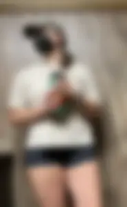 Thick college slut in shorts