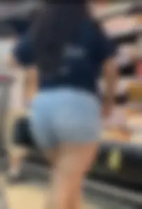 CraZ PHAT ASS LATINA IN TIGHT JEAN SHORTS( first post