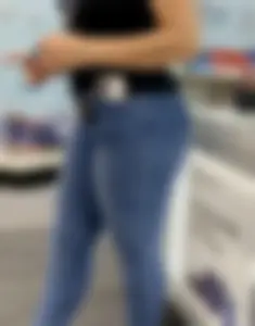 Latina “Tech” Babe at Target [OC]