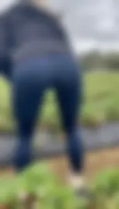 Blue leggings blonde
