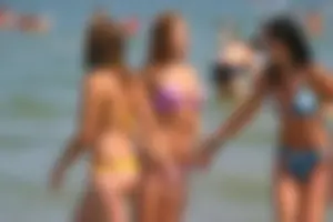 Candid beach and bikini babes