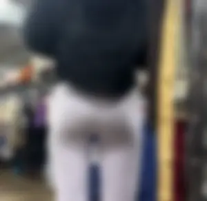 Petite butt in Lulu leggings VPL