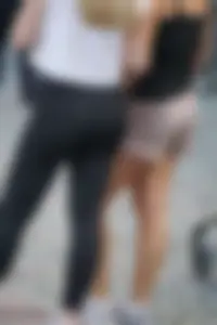 Thick blonde with big booty in Nike leggings showing vtl