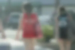 Even more hot and sexy bikini babes in Florida