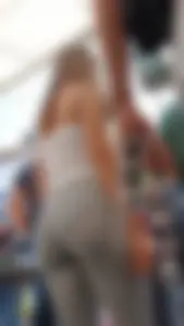 !girl with great ass!