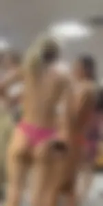 Bubble butt eating that bikini BUSTED MAYBE?