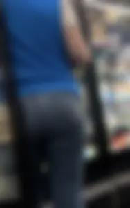 Bubble Ass Walmart Employee