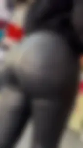 Amazing mexican girl with bubble butt in leather pants