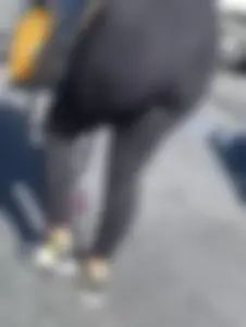 Thick ass l@tina in black leggings