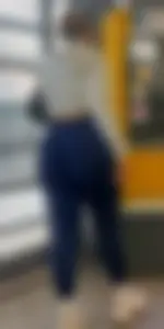 Breathtaking blonde German bimbo PAWG (BBL?) in navy leggings
