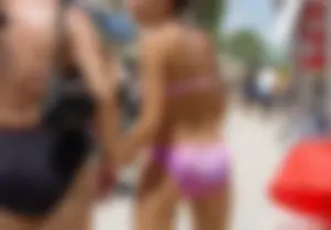 Bikini girls