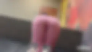 Gym pawg Latina pink leggings in doggy position with vpl