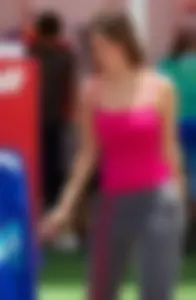Milf in Sweatpants VPL Street Creepshots