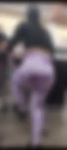Latina milf with a great body, showing her big ass in pink leggings [OC]