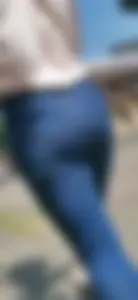 Big ass girl in tight jeans