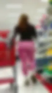 Target MILF in Pink Leggings