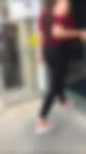 Some firm teen booty in leggings