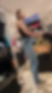 Beauty slim girl with nice ass in tight blue jean. OC