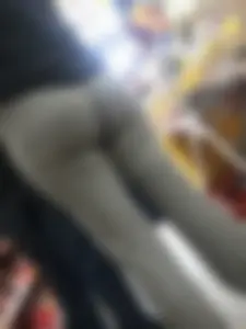 Milf with round and tight butt in gray leggings