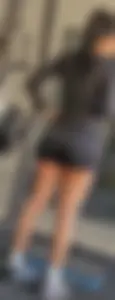 Brunette wide hips tight shorts at the gym (Brasil)