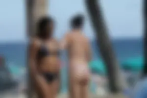 Deerfield Beach girls in bikinis