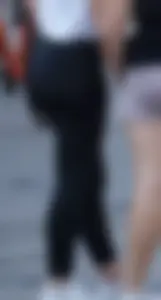 Thick blonde with big booty in Nike leggings showing vtl