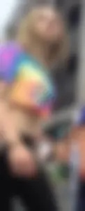 Great festival candid VPL teen in leggings and a top, cute skinny blonde