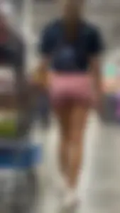 2 petite latinas in shorts+vid